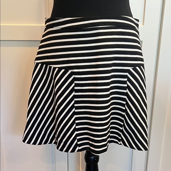 Candie's Dresses & Skirts - Candie's Black and White Striped Mini Skirt 7